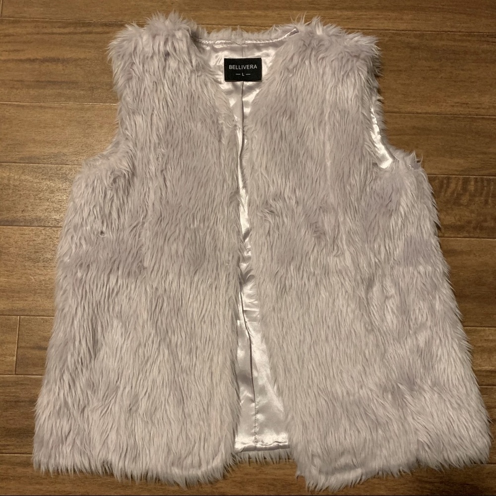 Lavender faux-fur vest: worn once: L